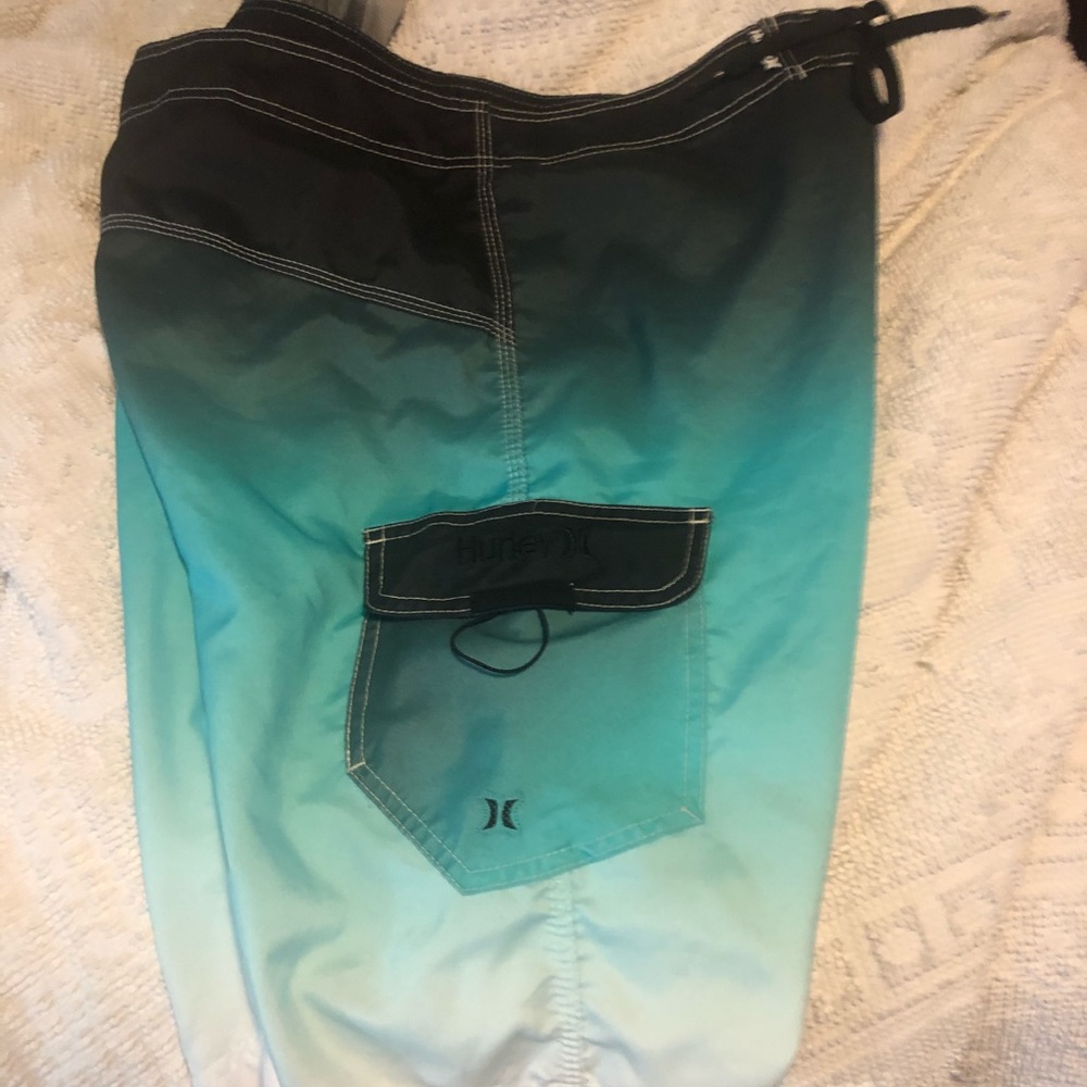 Hurley Swim - Picture 4 of 4